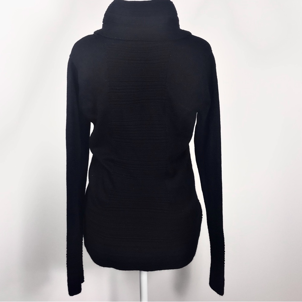 🖤𝟨𝟢%𝖮𝖥𝖥-𝖻𝗎𝗇𝖽𝗅𝖾𝗌𝟣𝟢+🖤EUC Black Calvin Klein Turtleneck Sweater - Picture 5 of 6